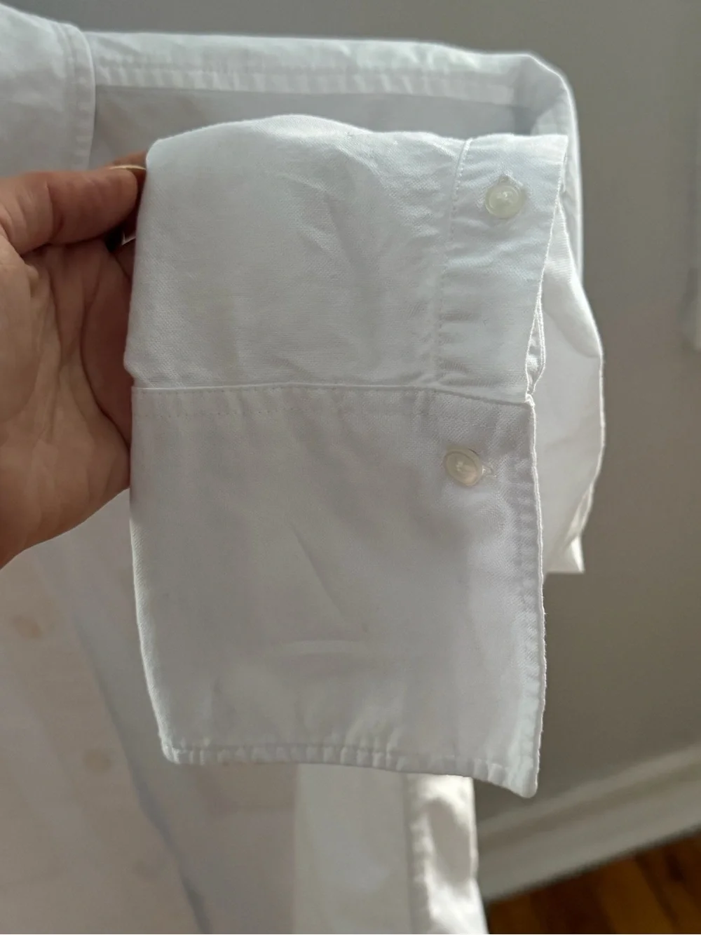 Everlane Relaxed Button-Down Shirt – Like New, Size L - Picture 4 of 9